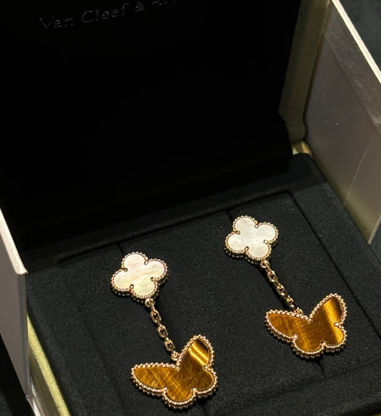 Van Cleef & Arpels earring-90