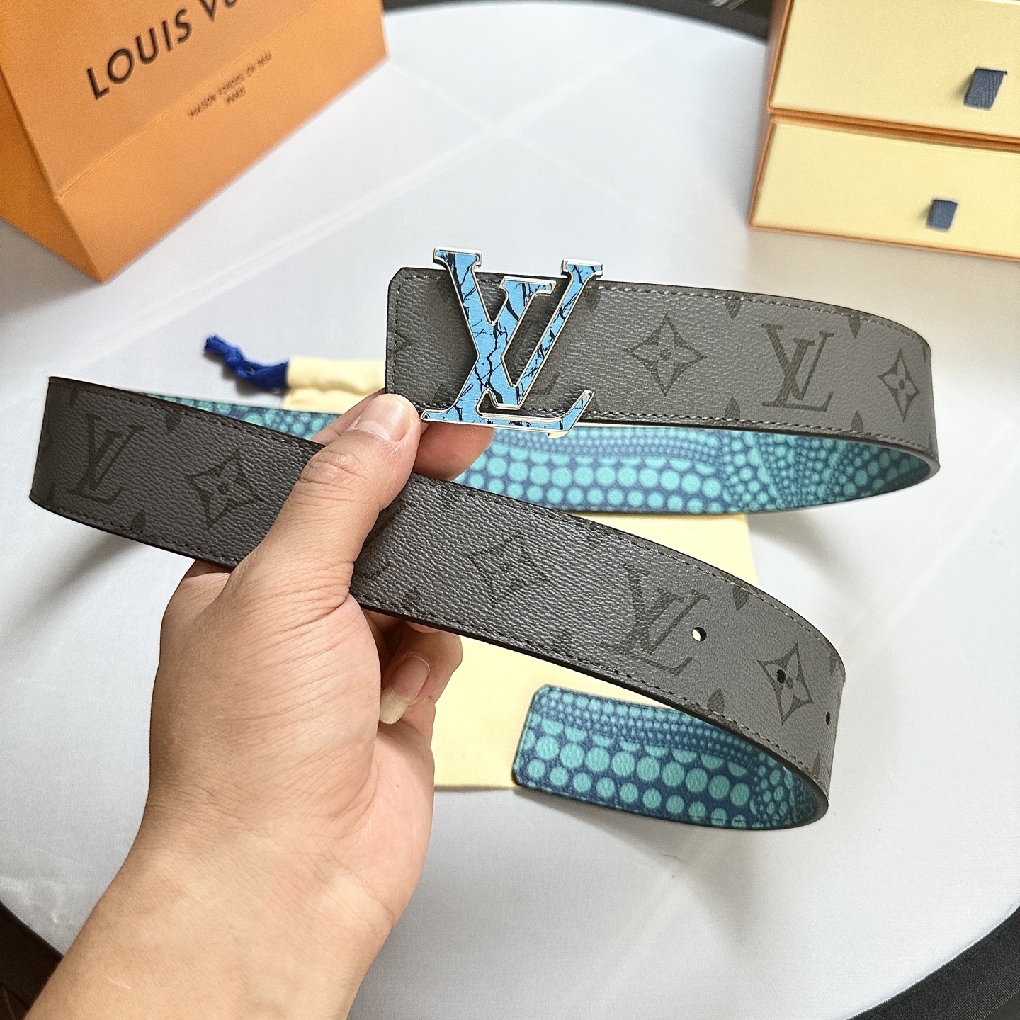 Lv belt-105