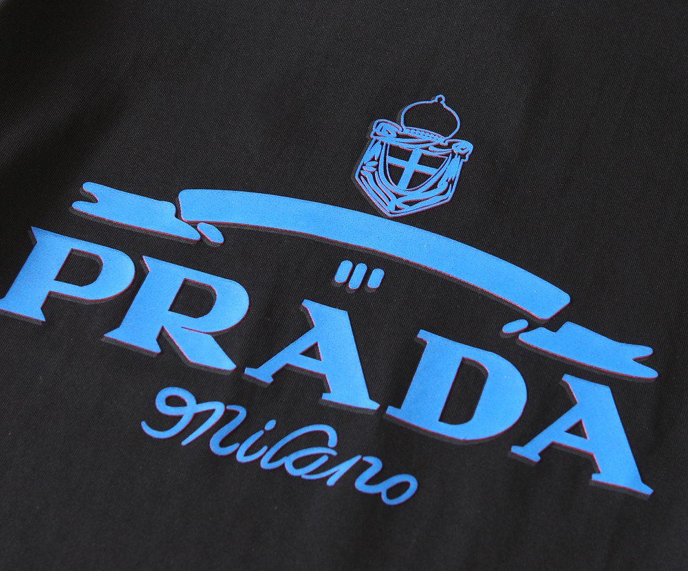 Prada clothing-269