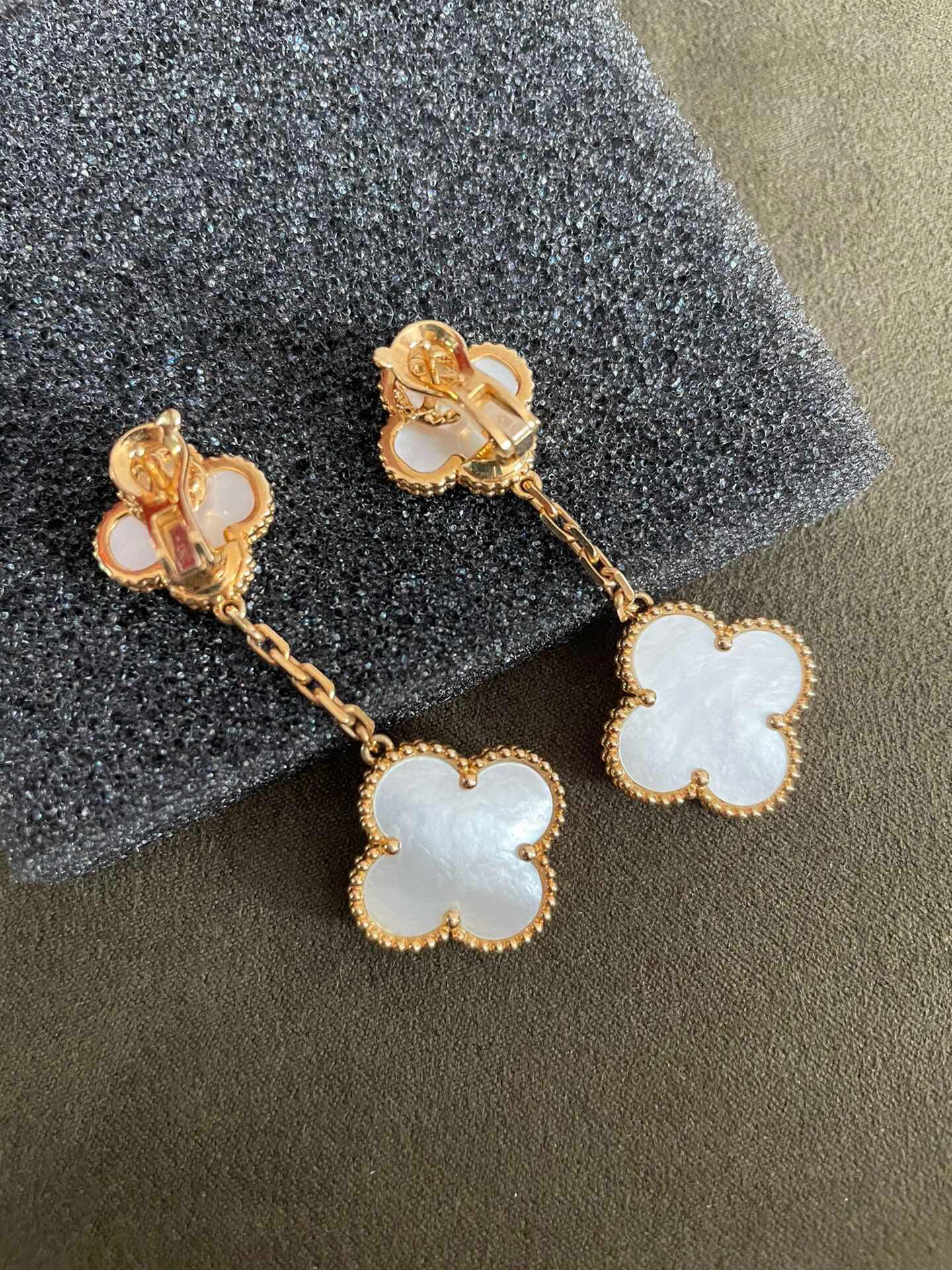 Van Cleef & Arpels earring-89