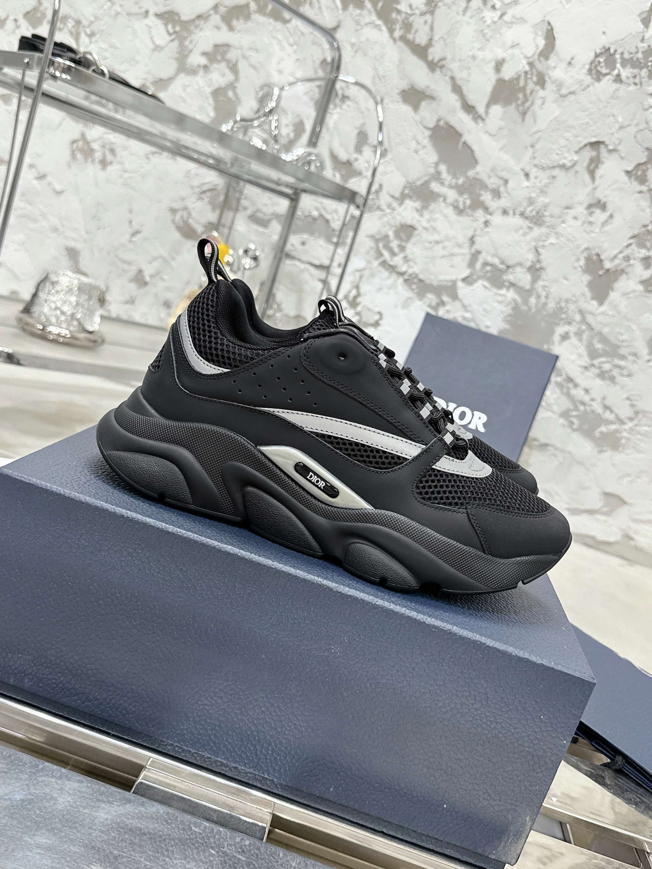 Dior Sneakers-145