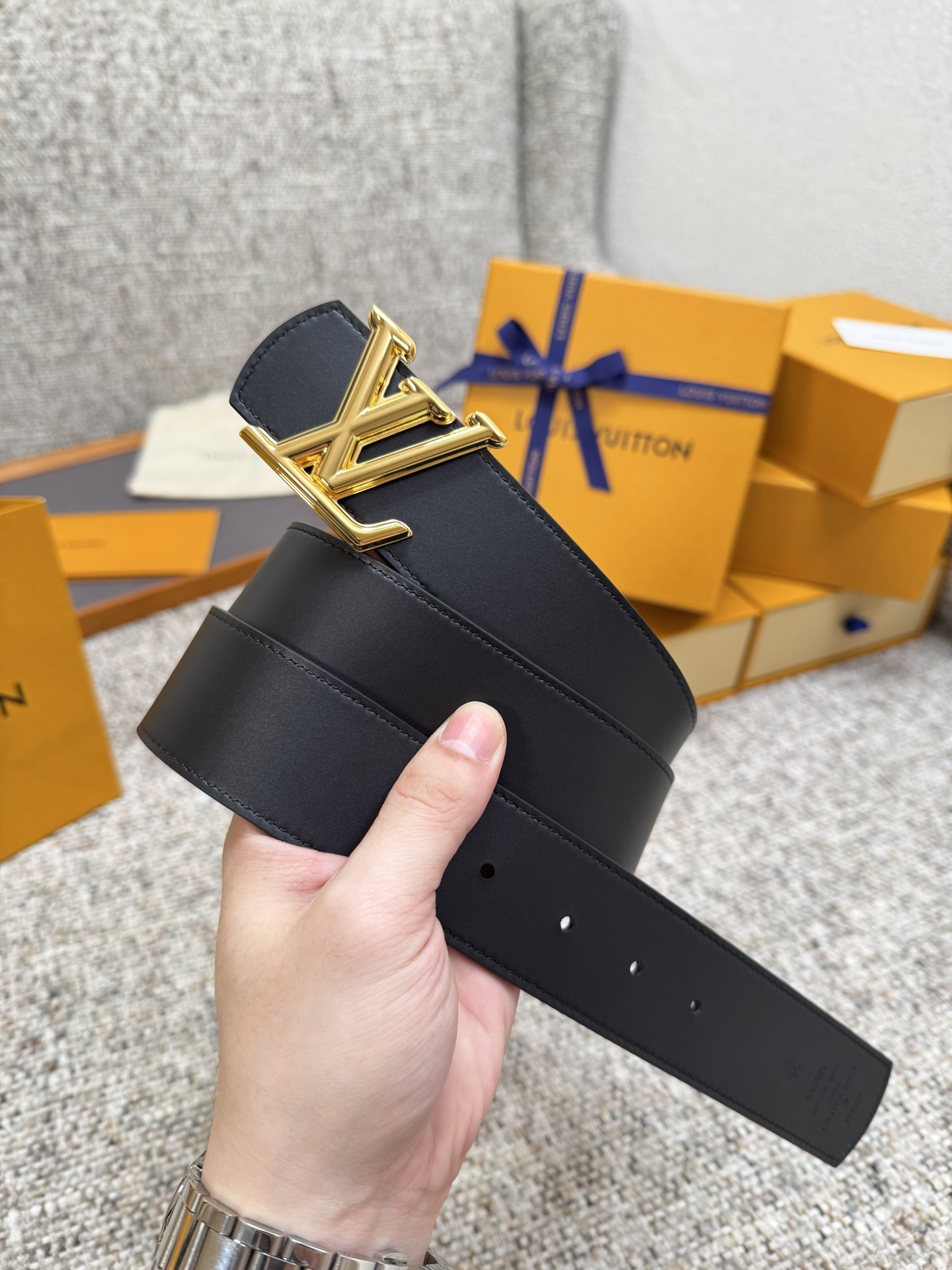 Lv belt-41