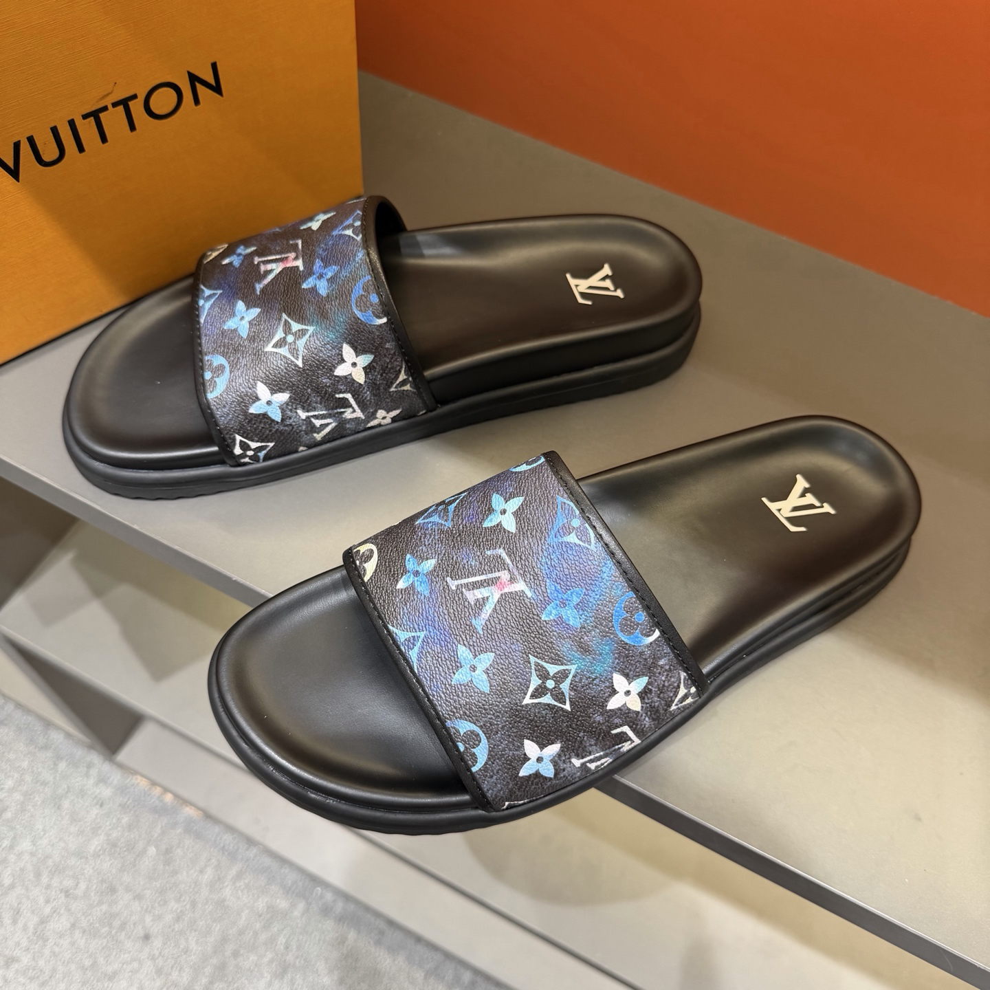 LV Summer footwear