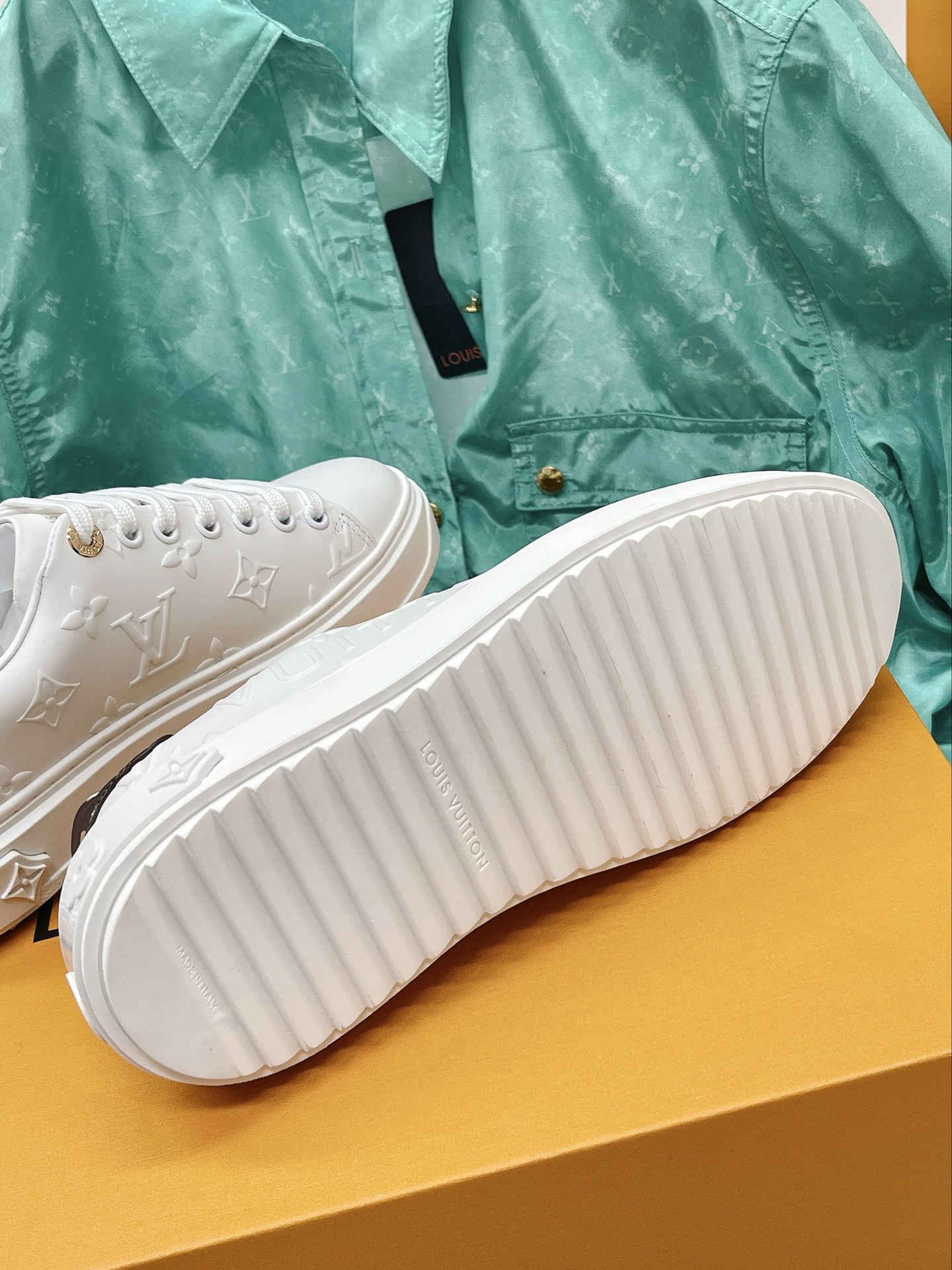 Lv Sneakers-106