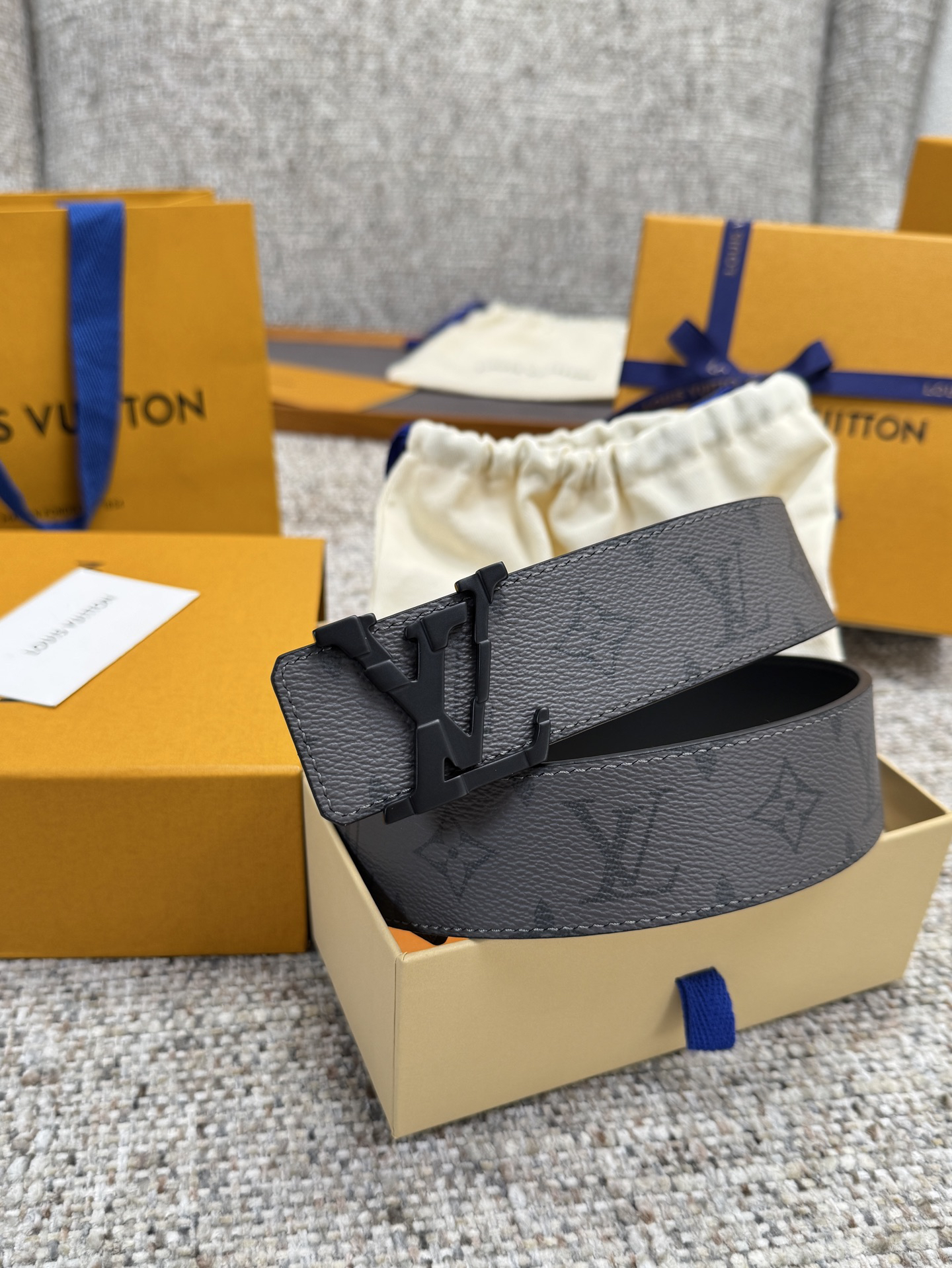 Lv belt-59