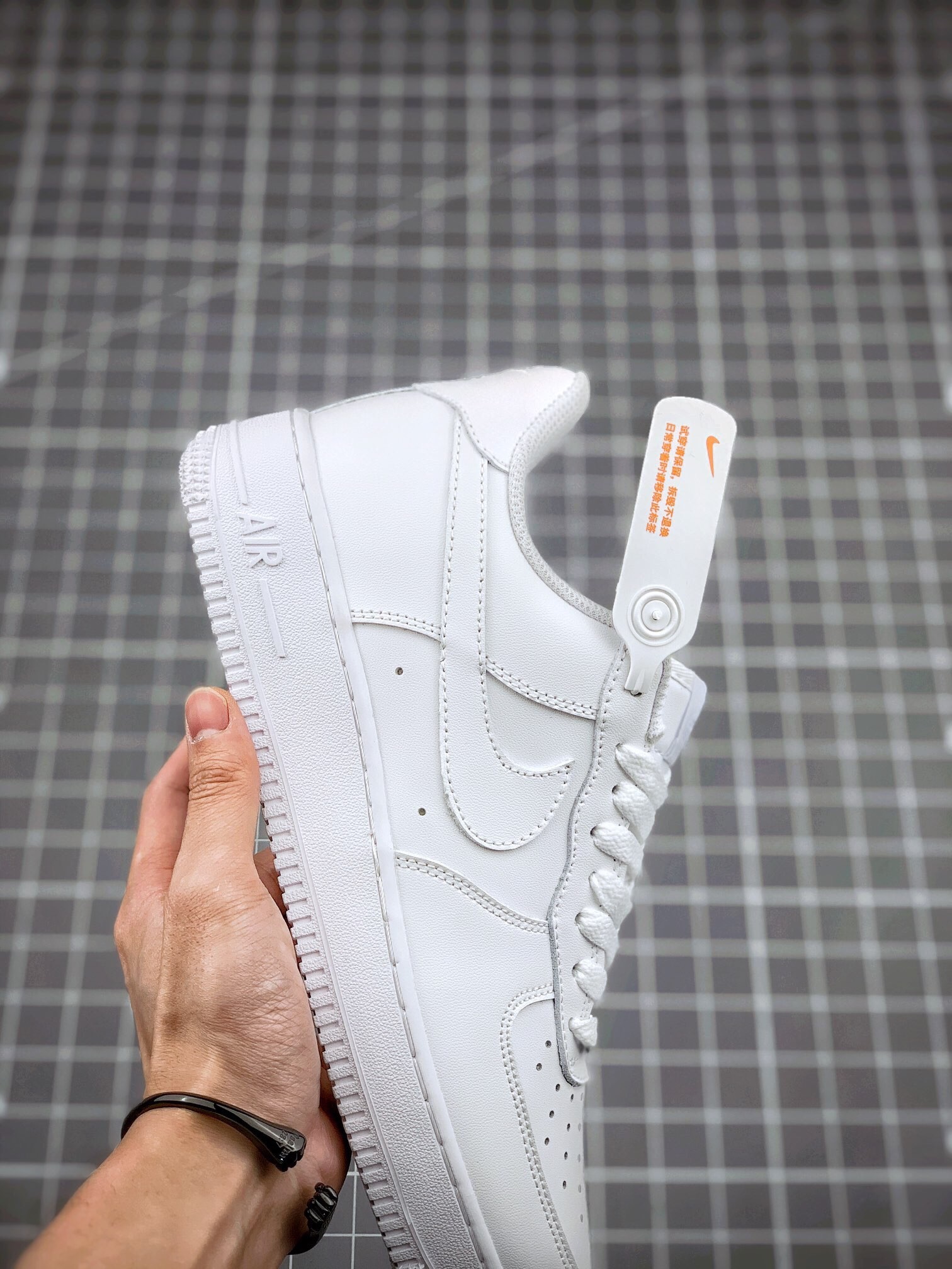 Lv Sneakers-14