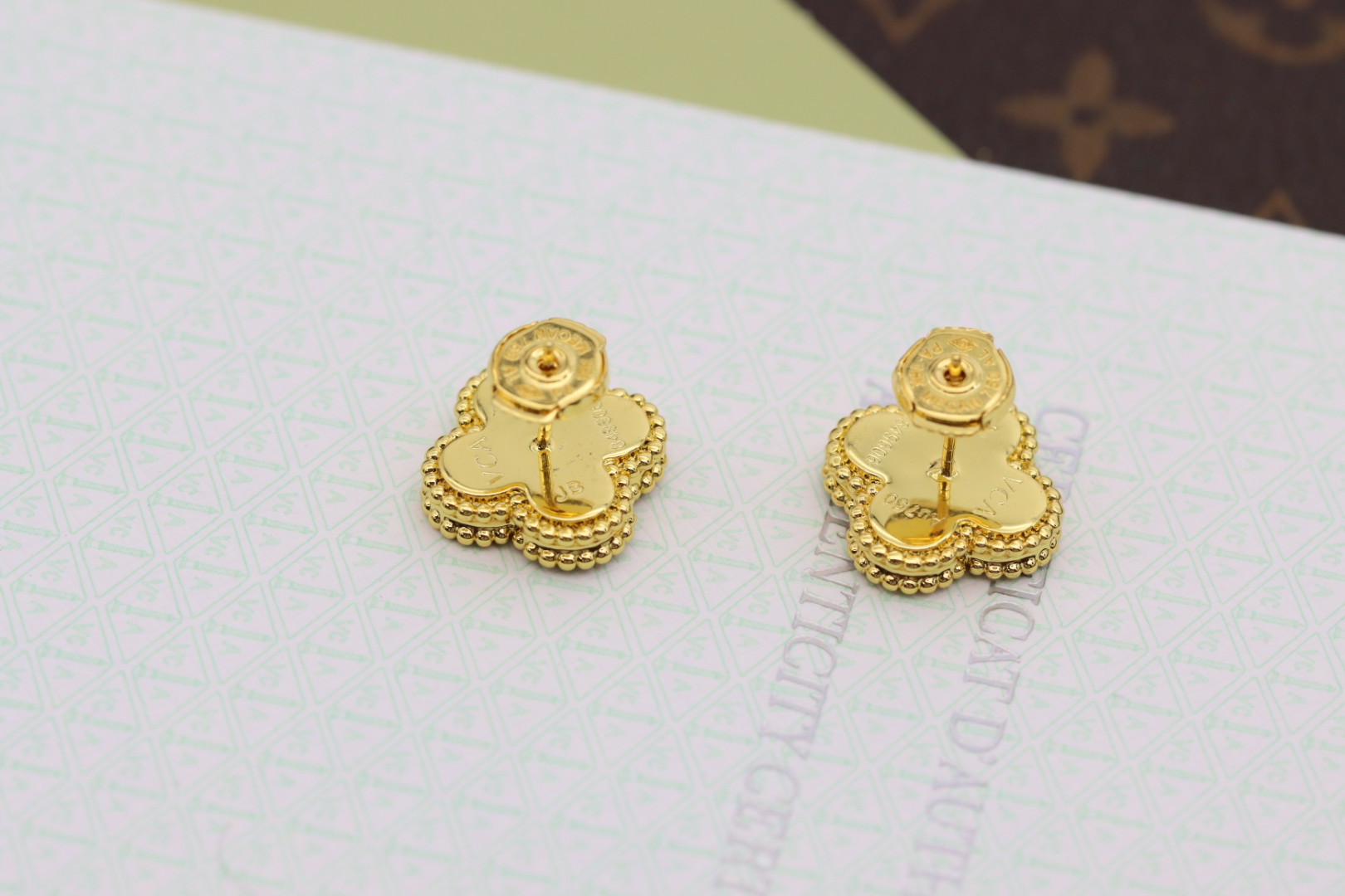 Van Cleef & Arpels earring-14