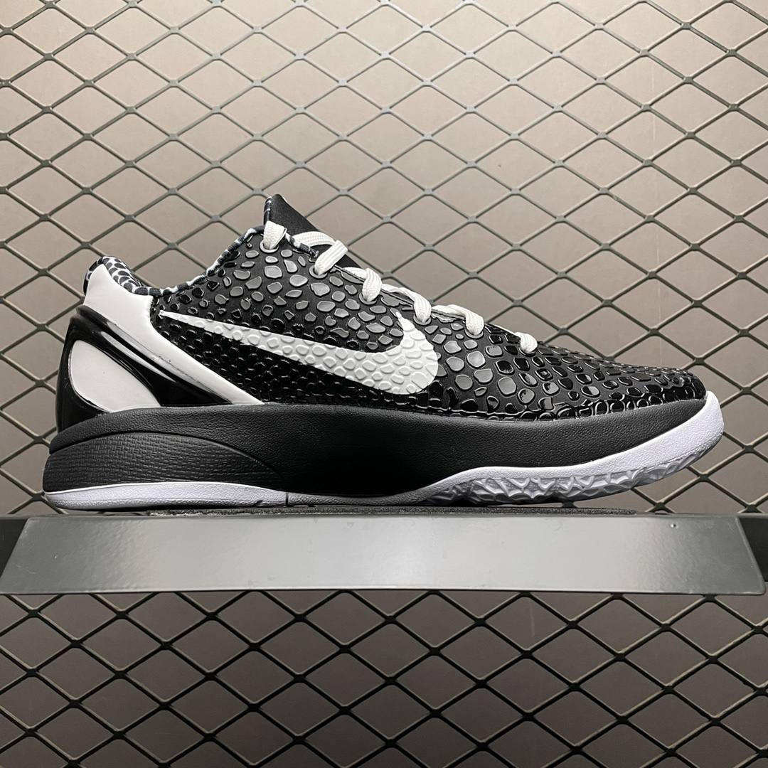 Nike Sneakers-140