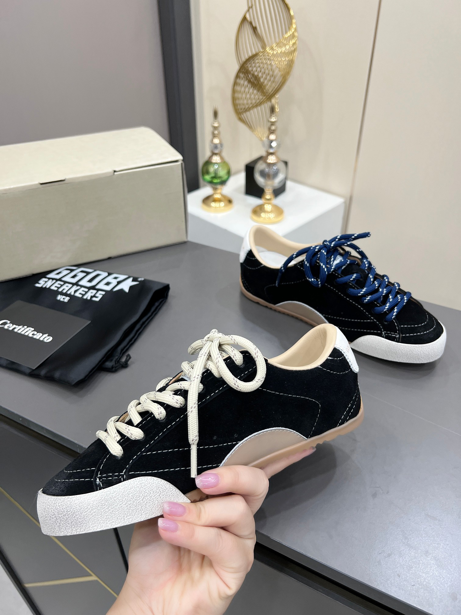 Golden Goose Sneakers-17