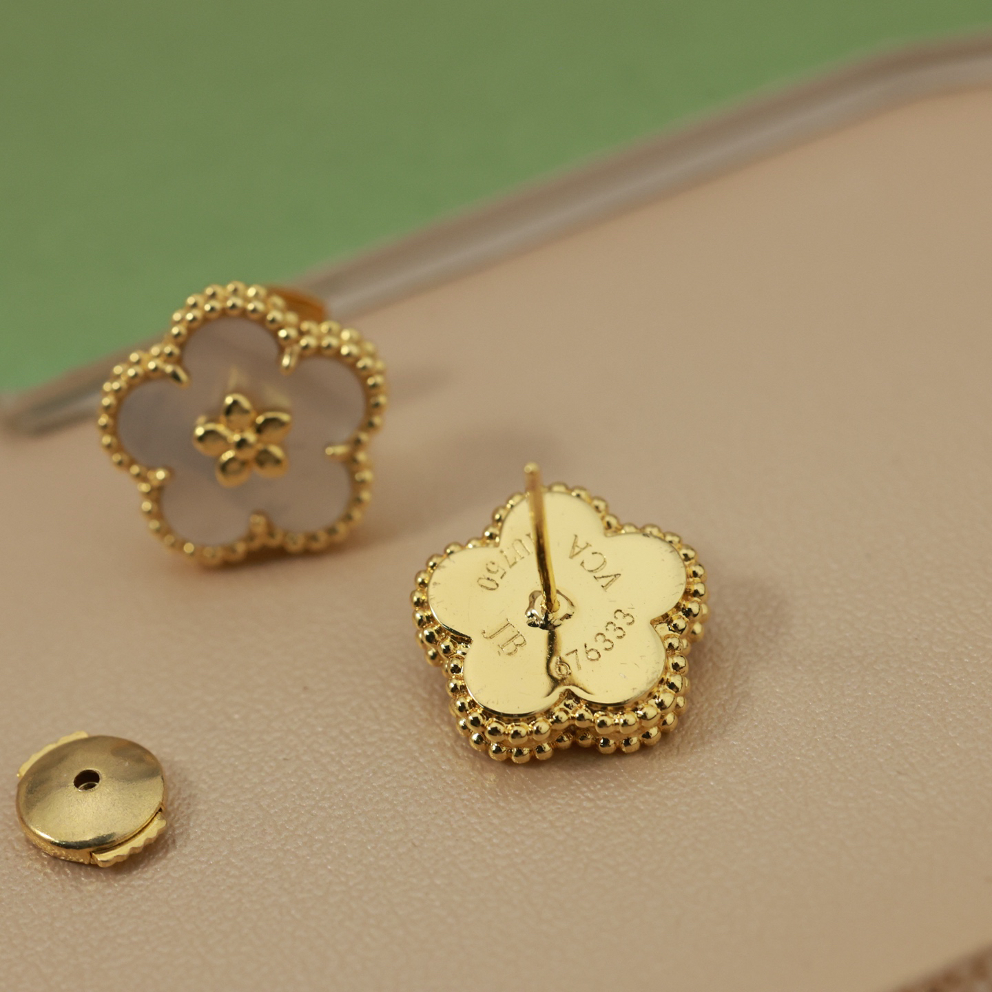 Van Cleef & Arpels earring-32
