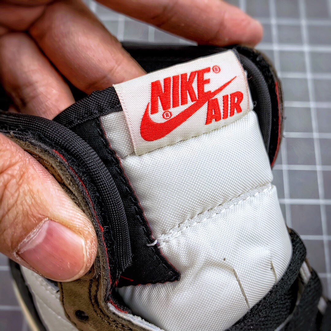 Nike Sneakers-322