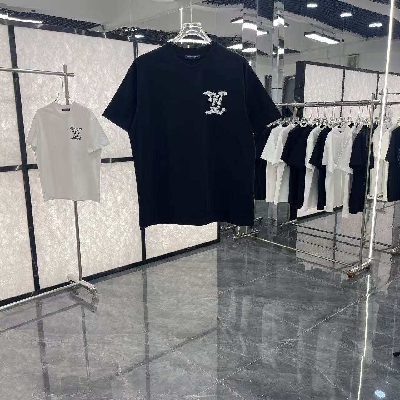 Prada clothing-33