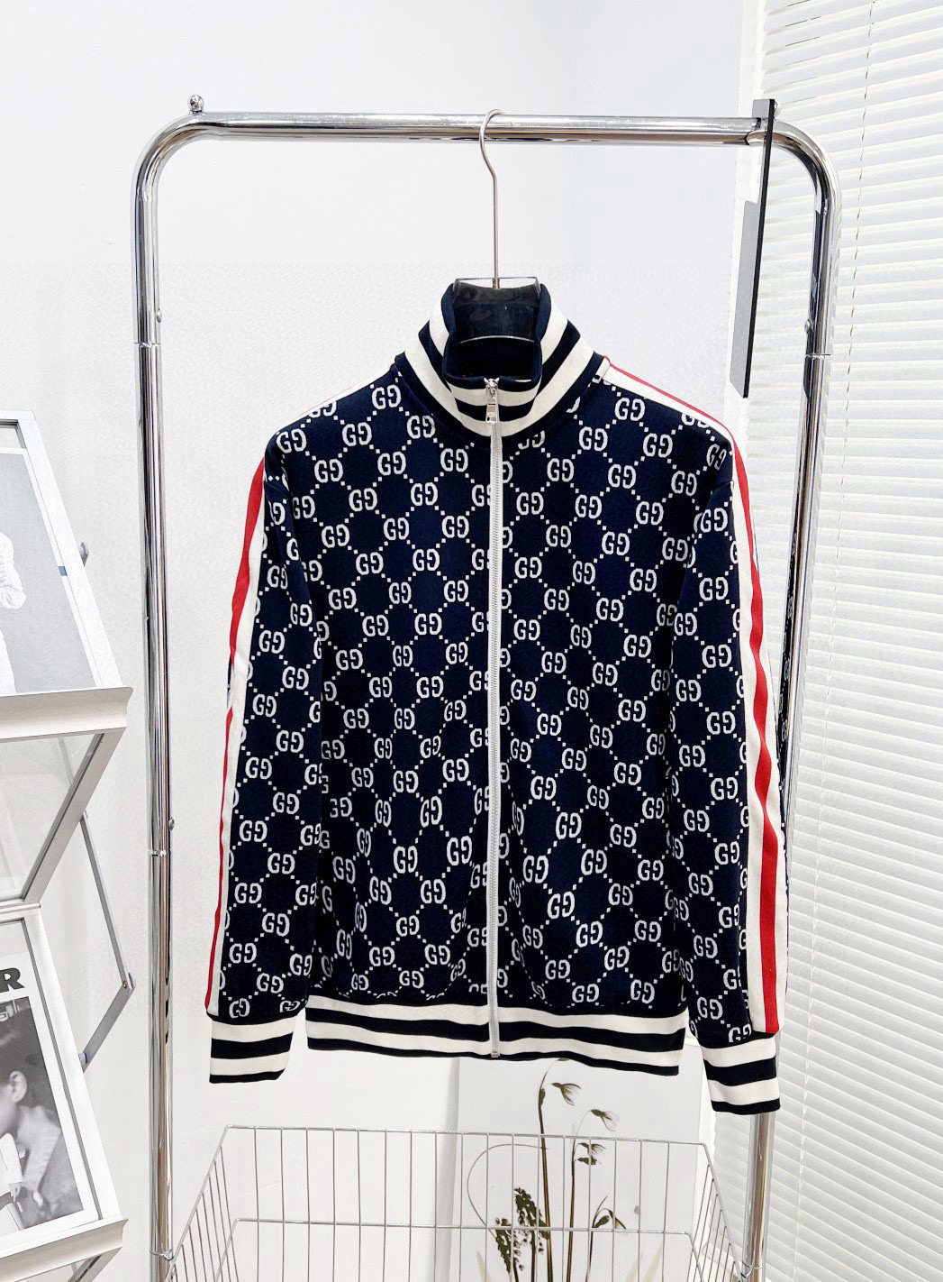 Gucci Clothing-347