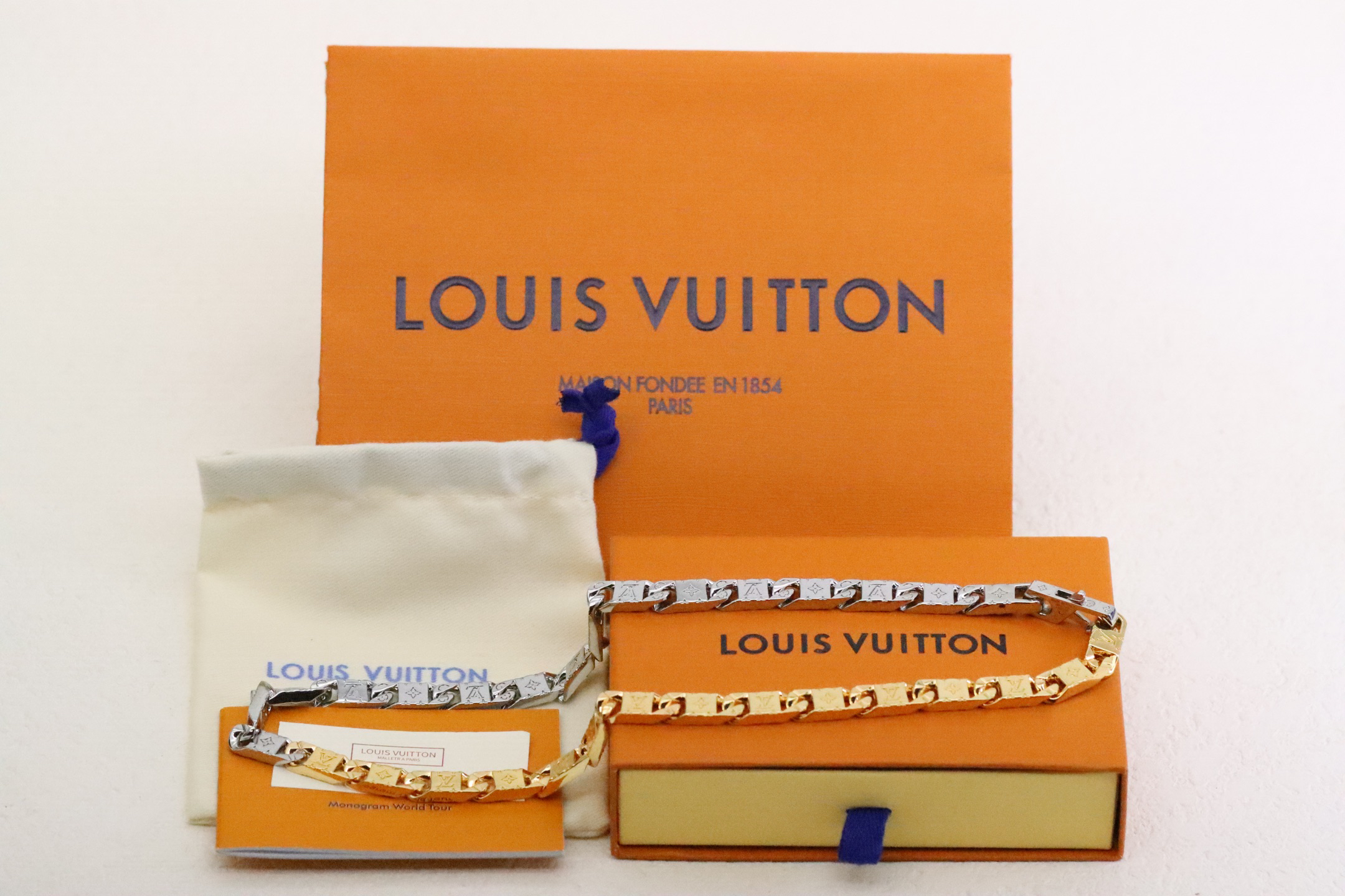LV necklace-29