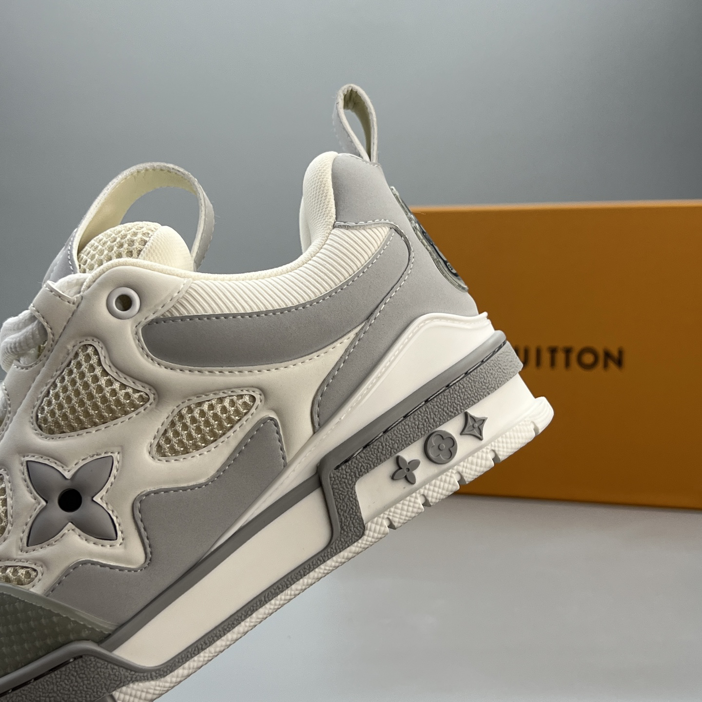 Lv Sneakers-129