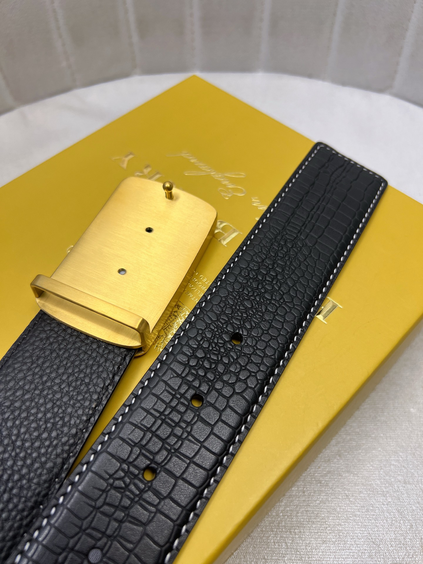 Burberry belt-82