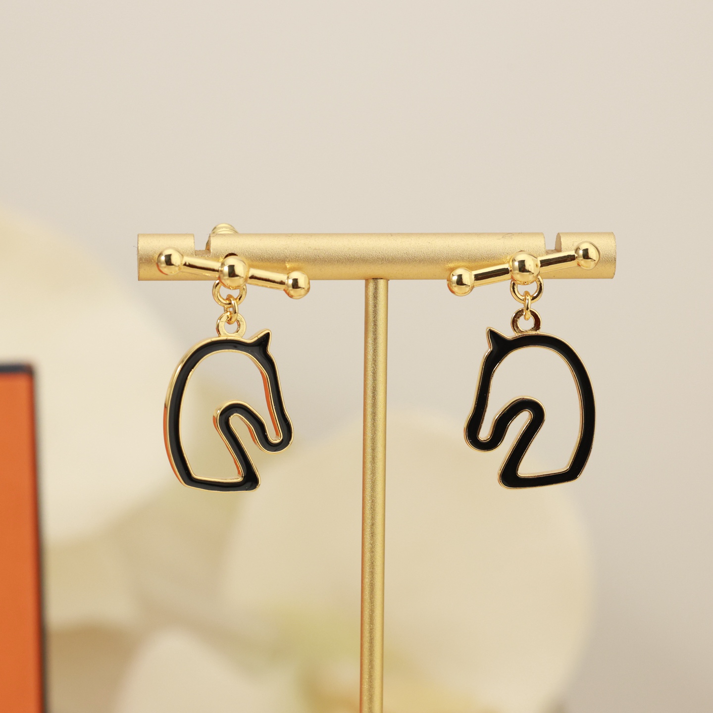 Hermes earrings-1