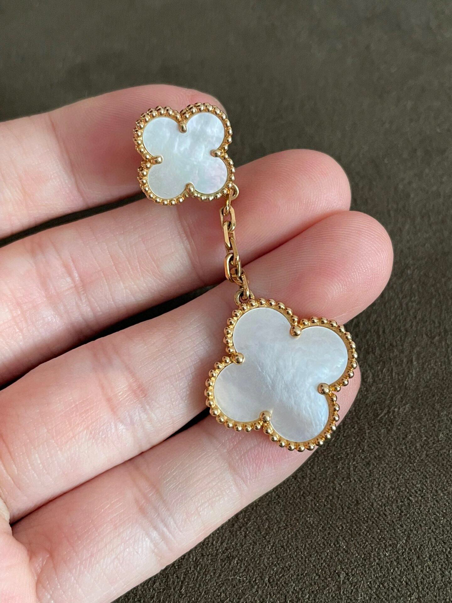 Van Cleef & Arpels earring-89