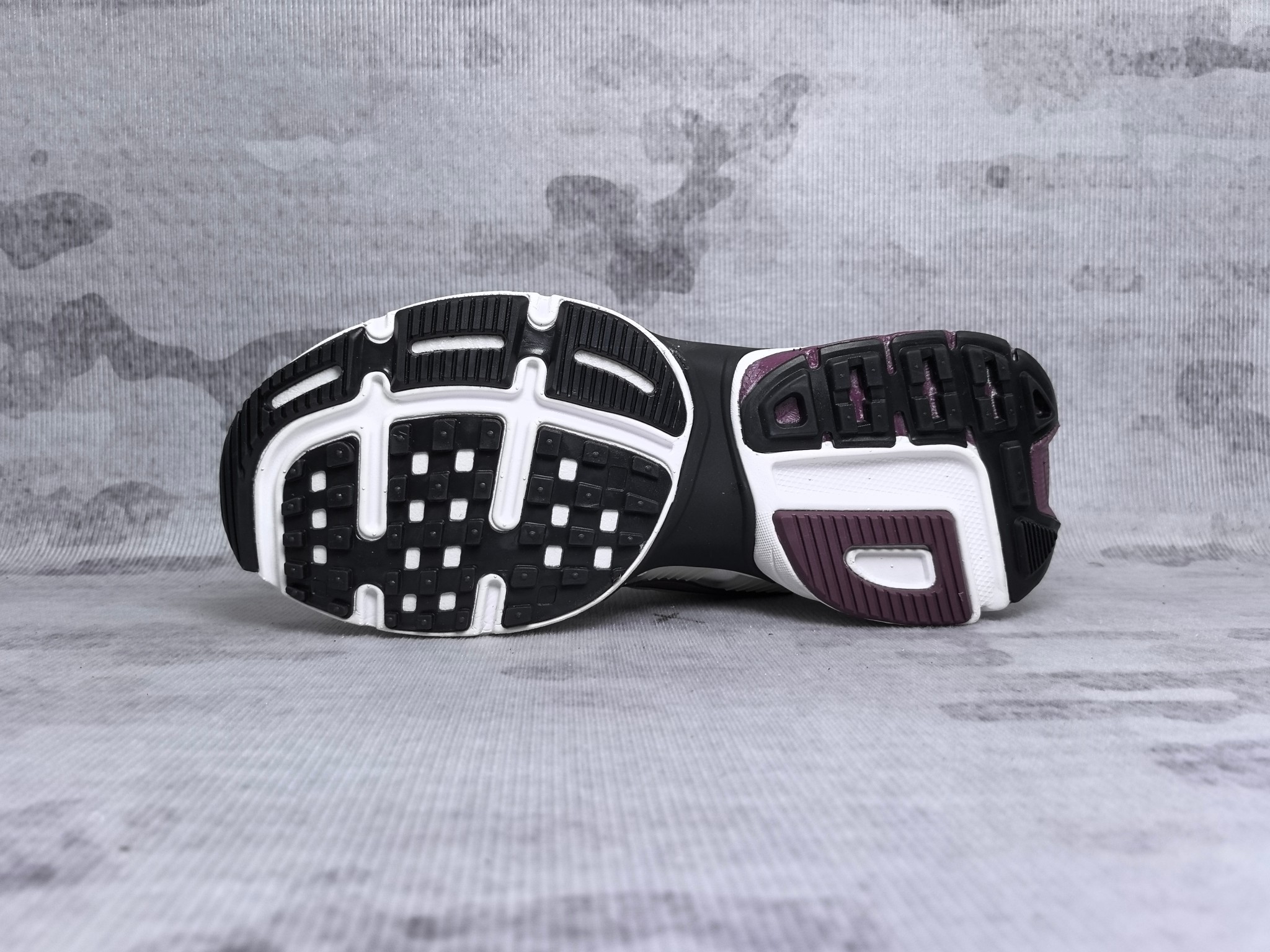 Nike Sneakers-221