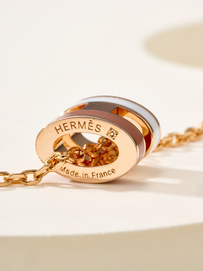 Hermes necklace-16