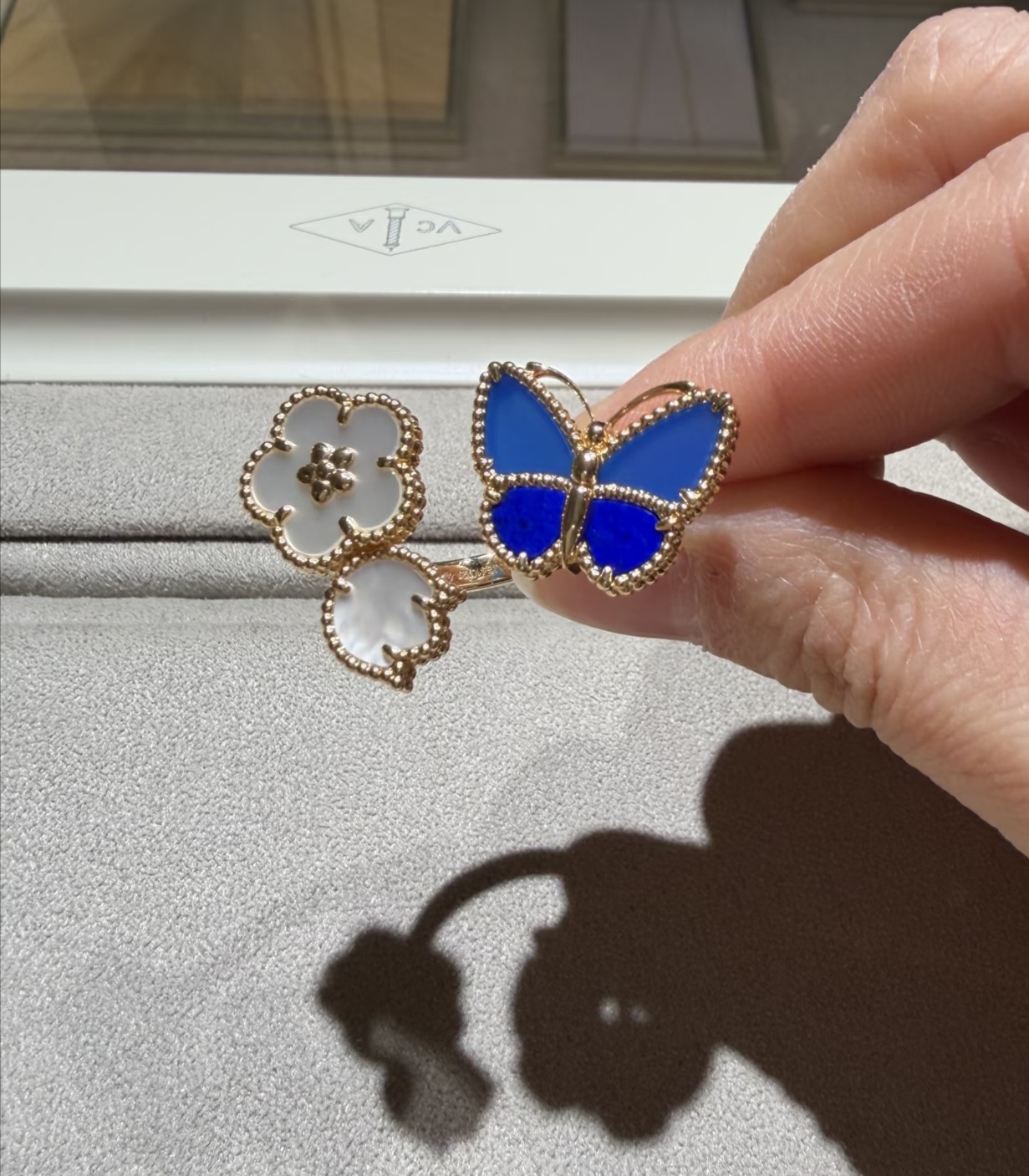 Van Cleef & Arpels ring-34