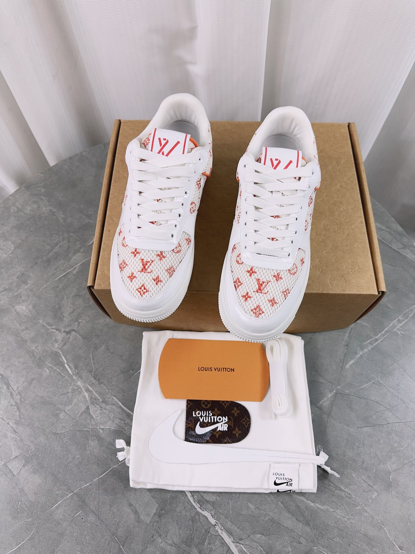Lv Sneakers-245
