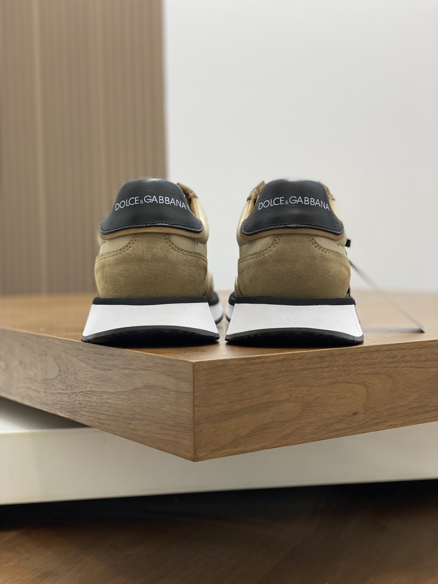 D&G Sneakers-115