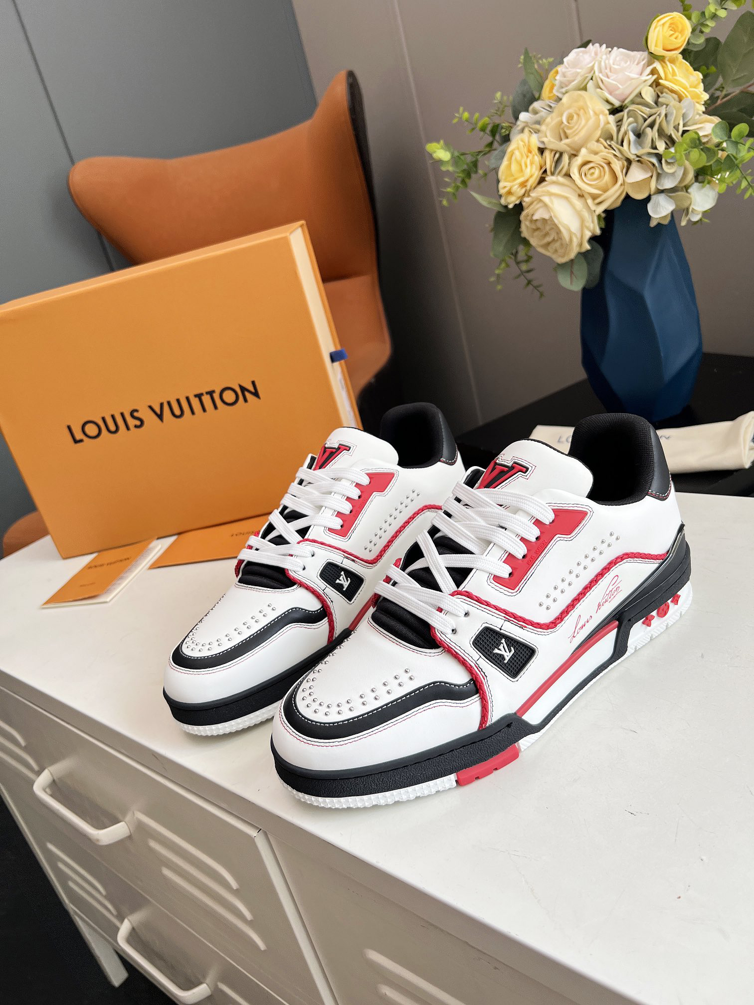 Lv Sneakers-68