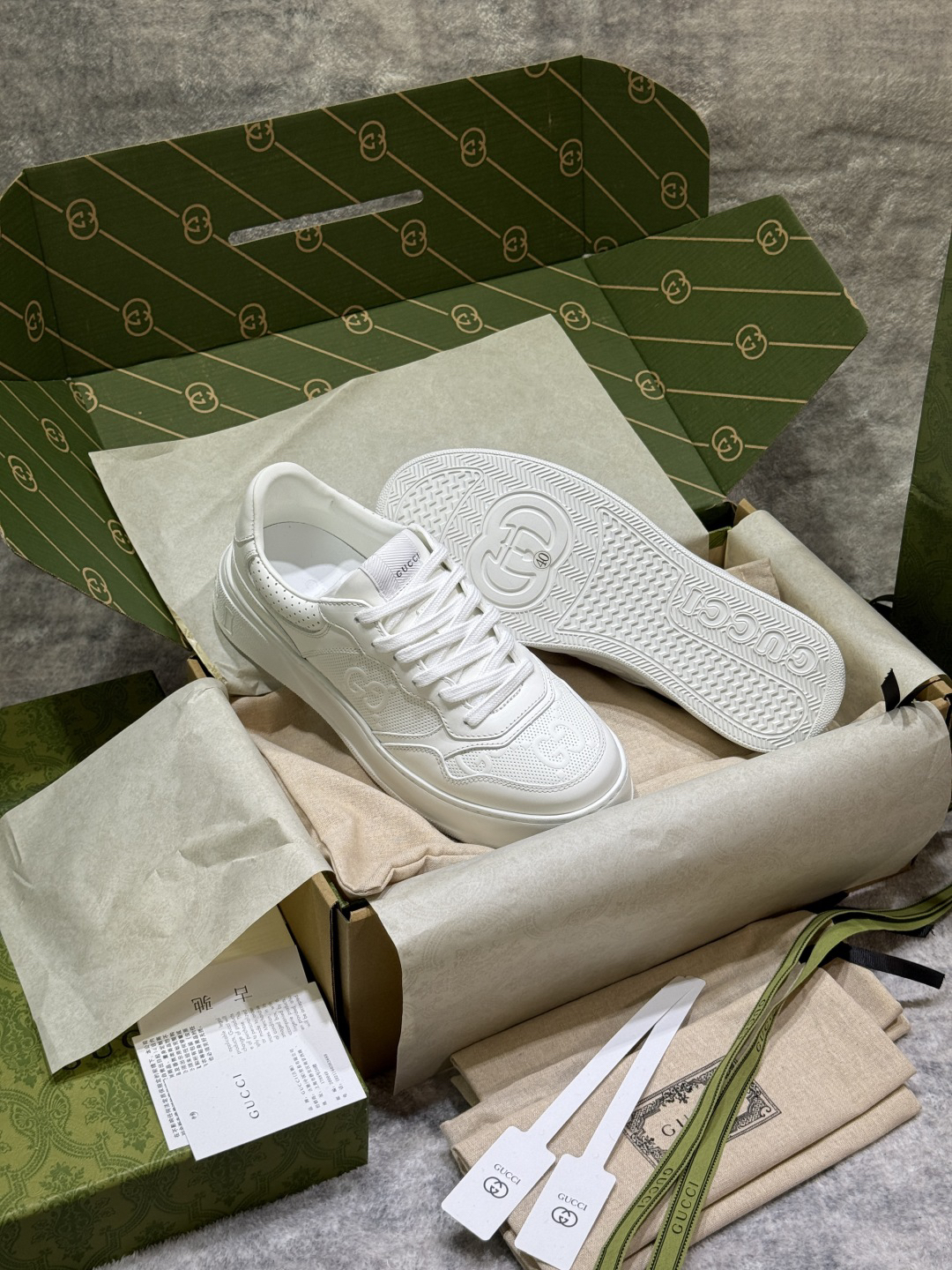 Gucci Sneakers-157