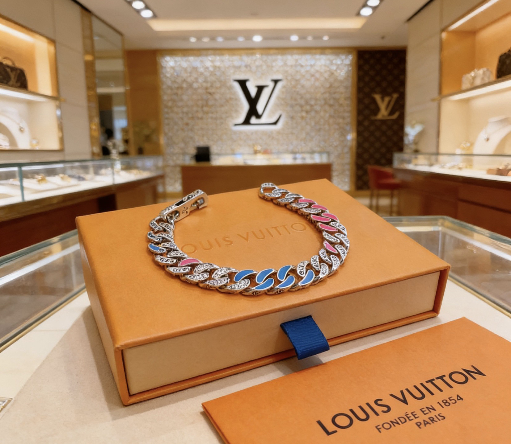 LV Bracelet-87