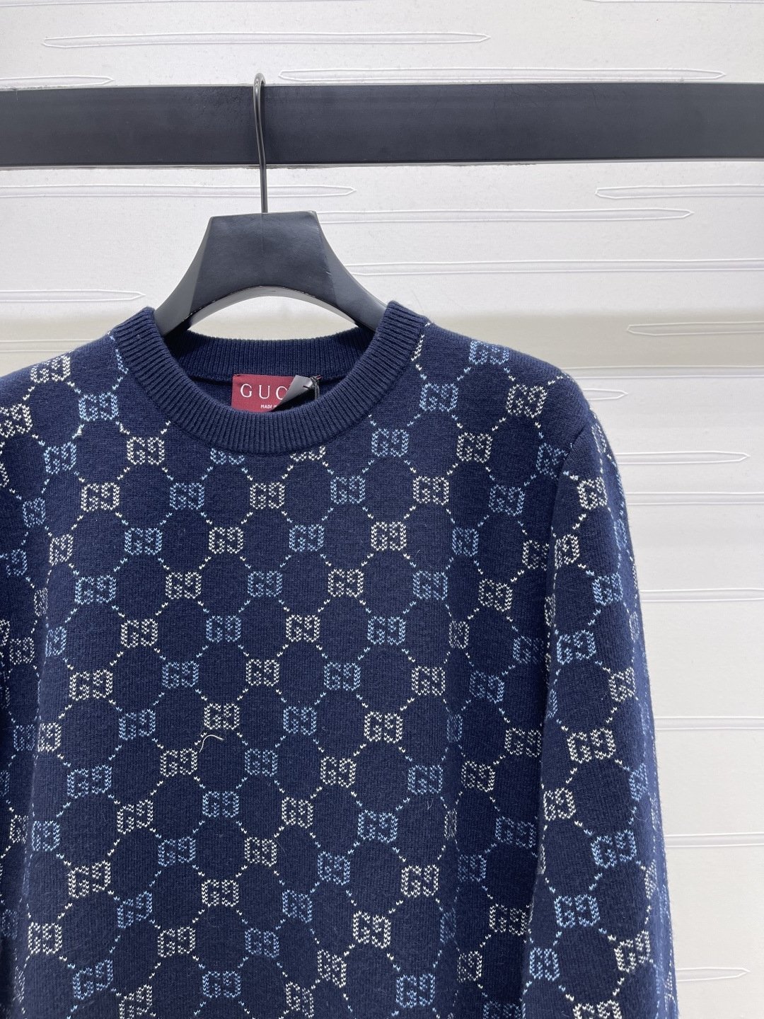 Gucci Clothing-213