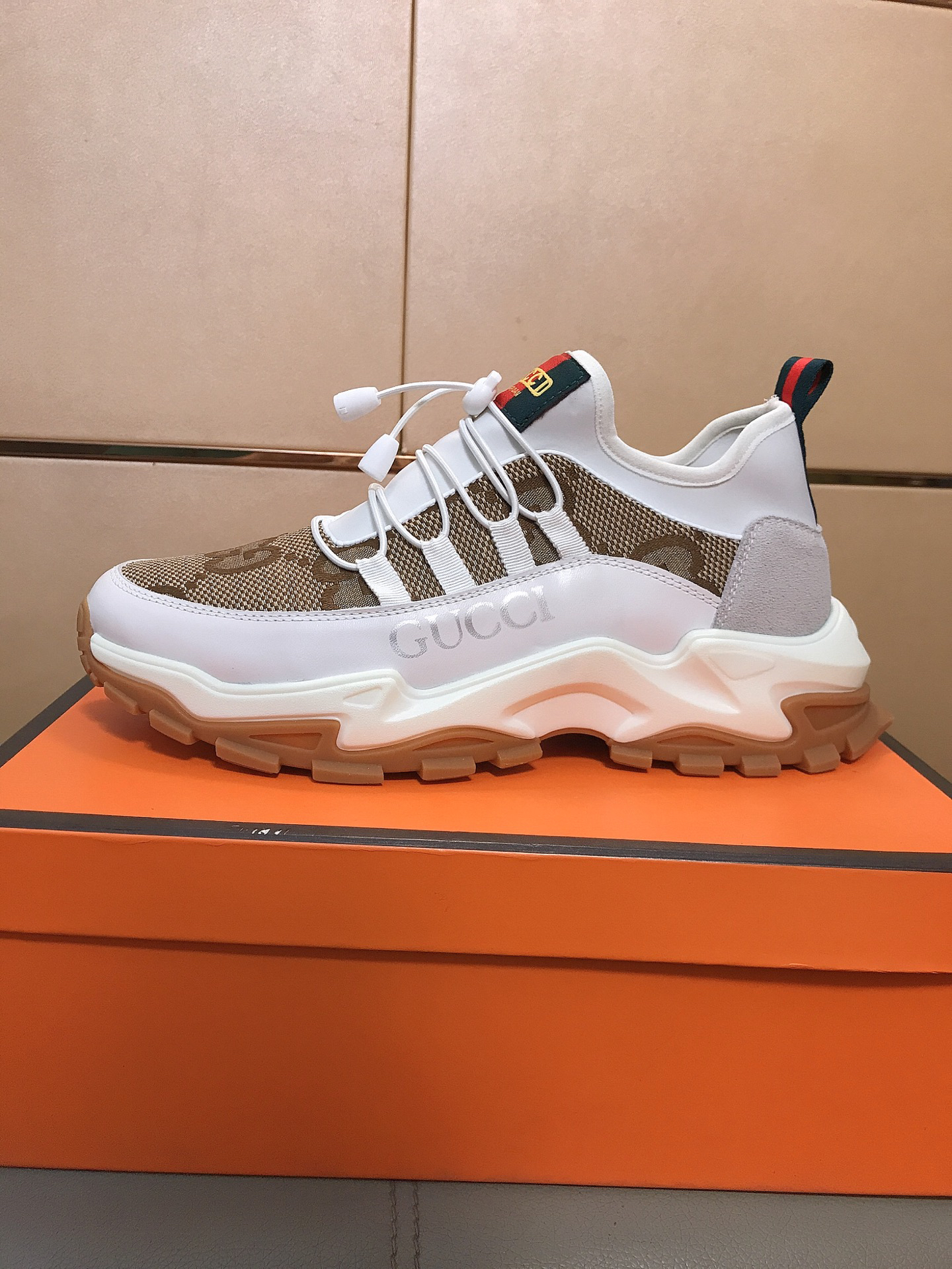 Gucci Sneakers-192