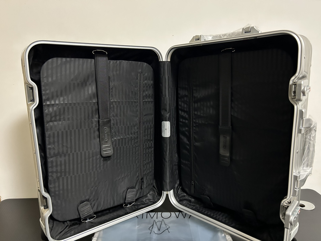 RIMOWA luggage-14