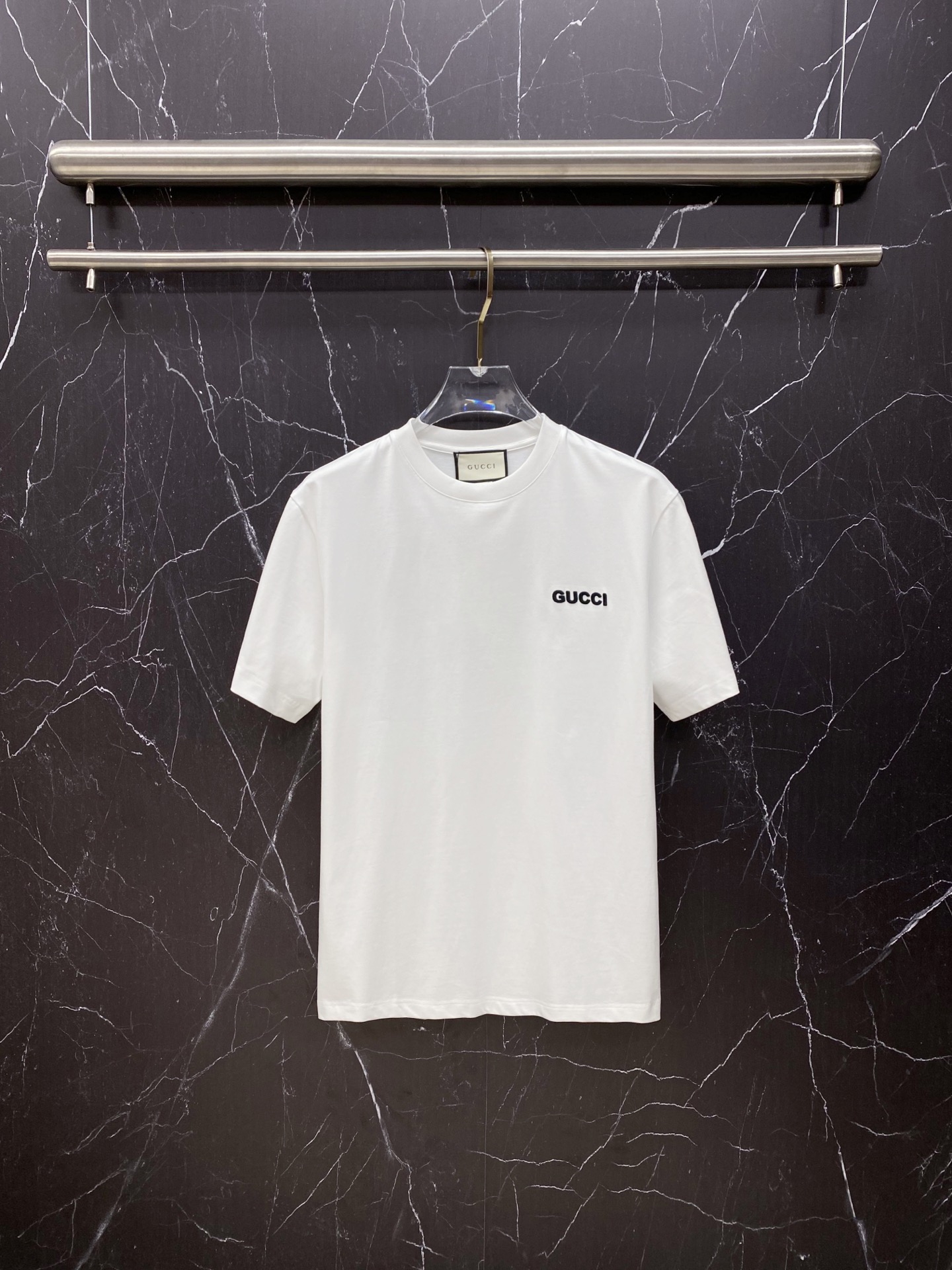 Gucci Clothing-202