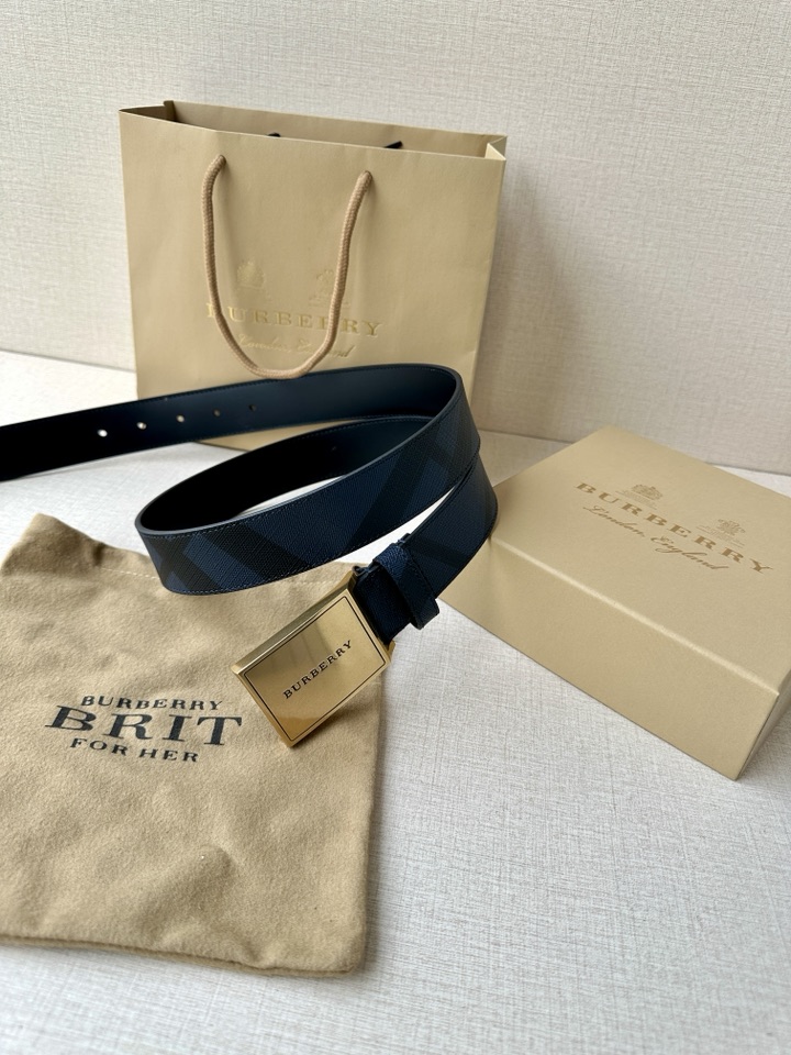 Burberry belt-100