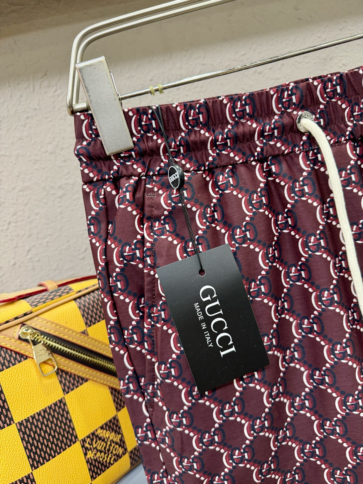 Gucci Clothing-189