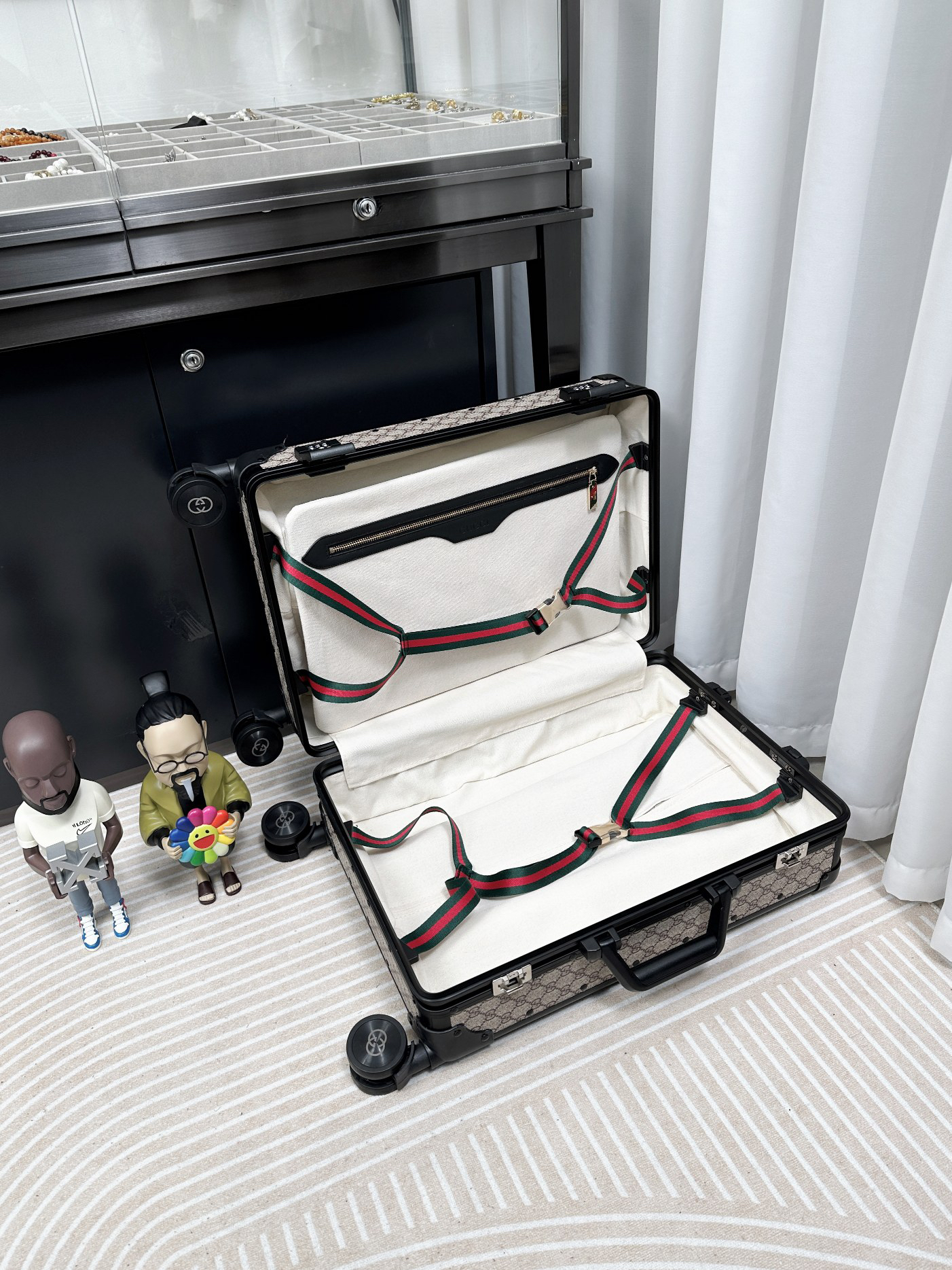 Gucci luggage-37