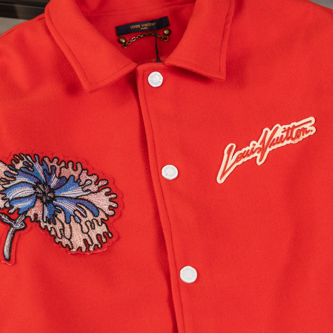 LV Clothing-310
