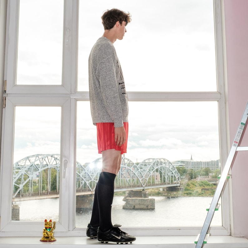 90s Vintage geometric print jumper in coin grey