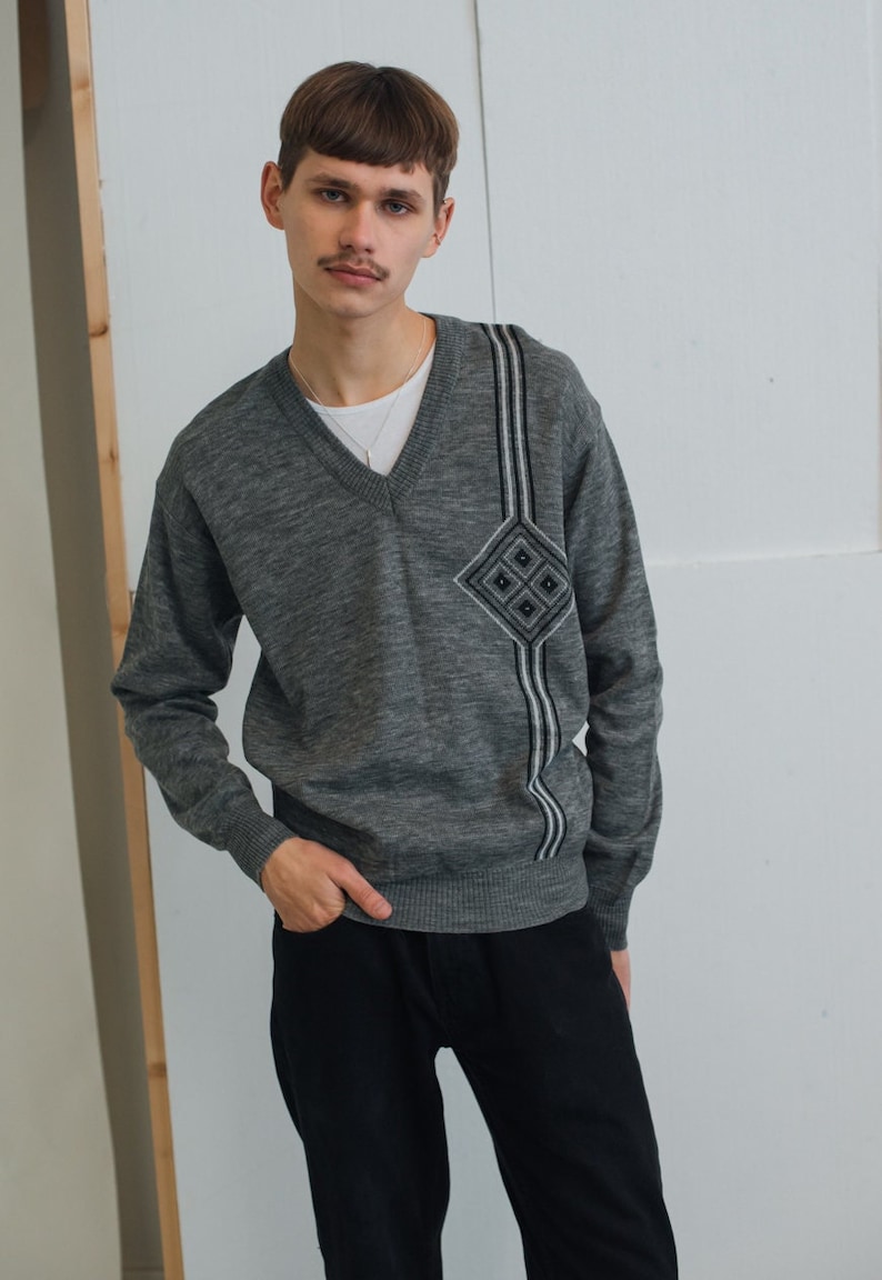 Vintage Y2k Preppy V-neck Jumper in Grey&Abstact Pattern S/M