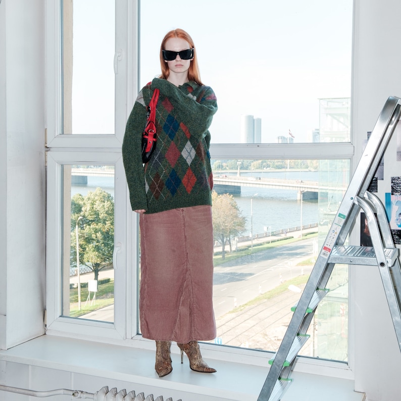 90s Vintage cozy argyle knit jumper in green & muted tones