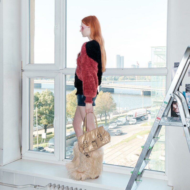 90s Vintage adorable fluffy jumper in black & dark pink