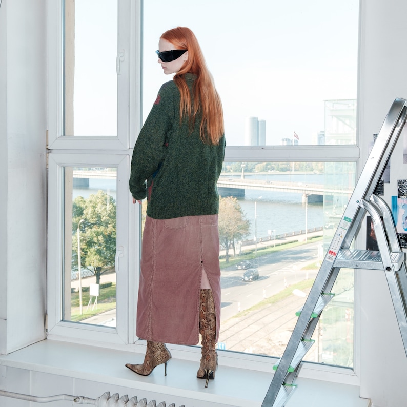 90s Vintage cozy argyle knit jumper in green & muted tones