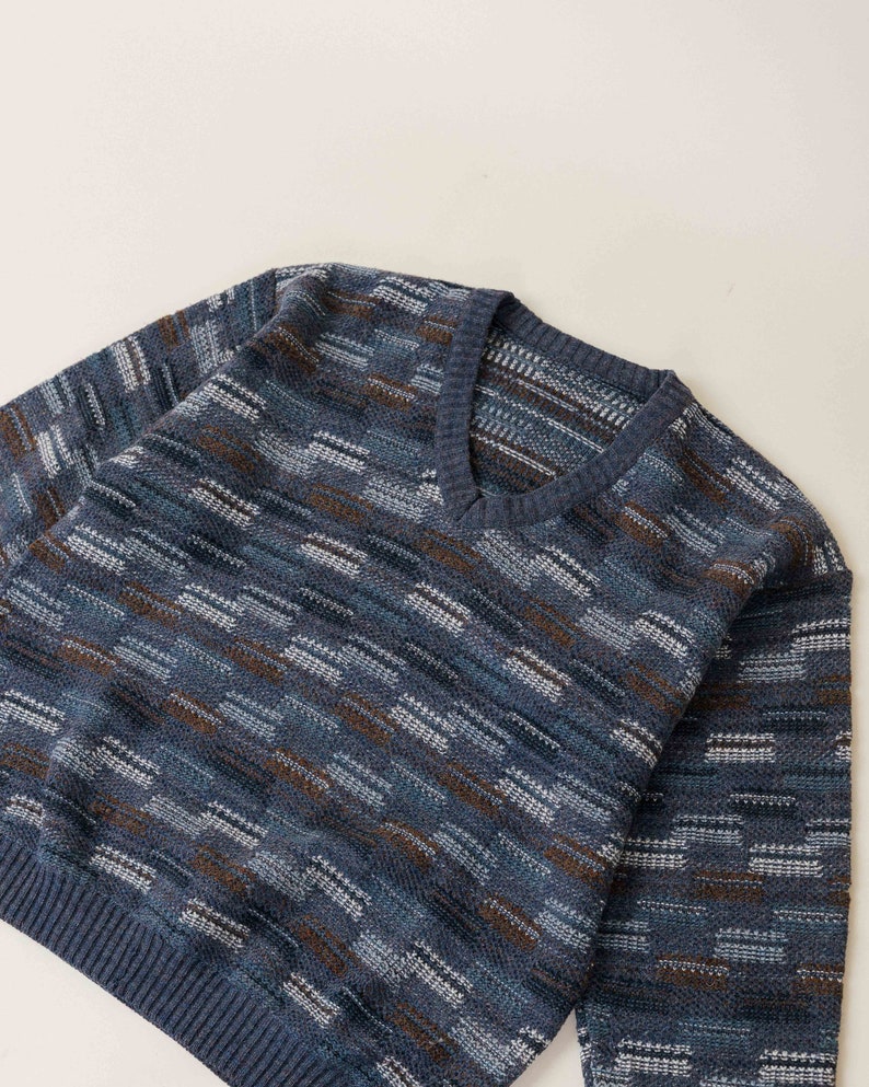 Vintage 80s Casual V Neck Striped Knit Wool Jumper Men M