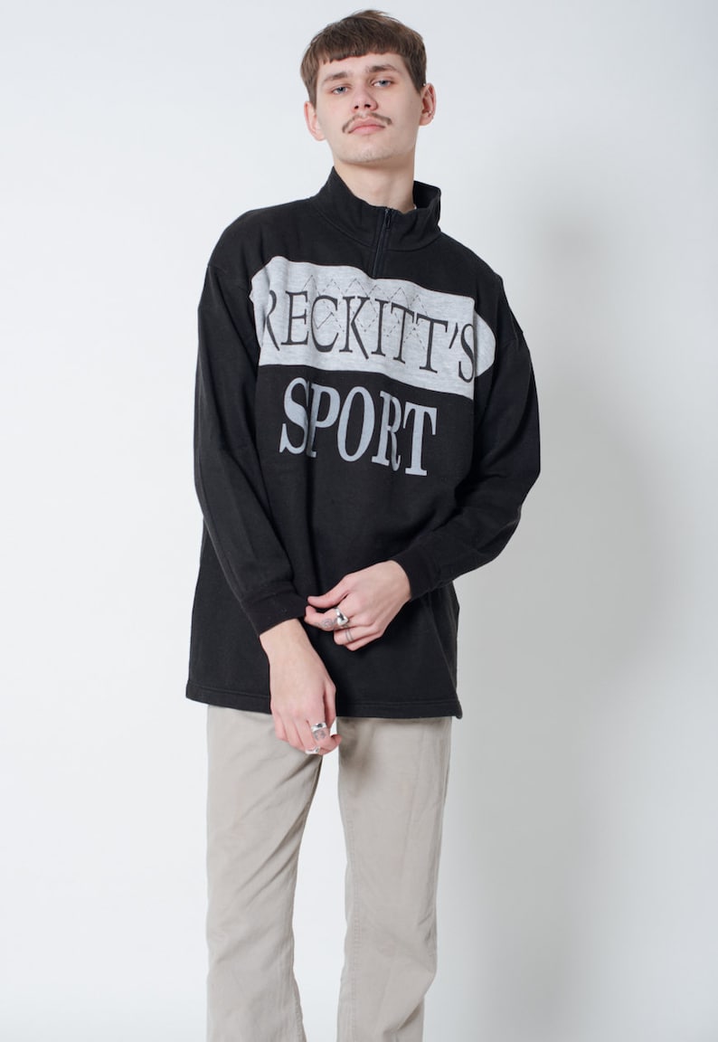 Vintage 90s Boxy Fit Half Zip Unisex Sweatshirt in Black M