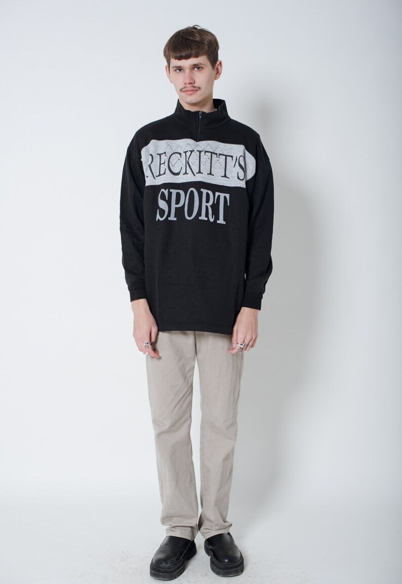 Vintage 90s Boxy Fit Half Zip Unisex Sweatshirt in Black M