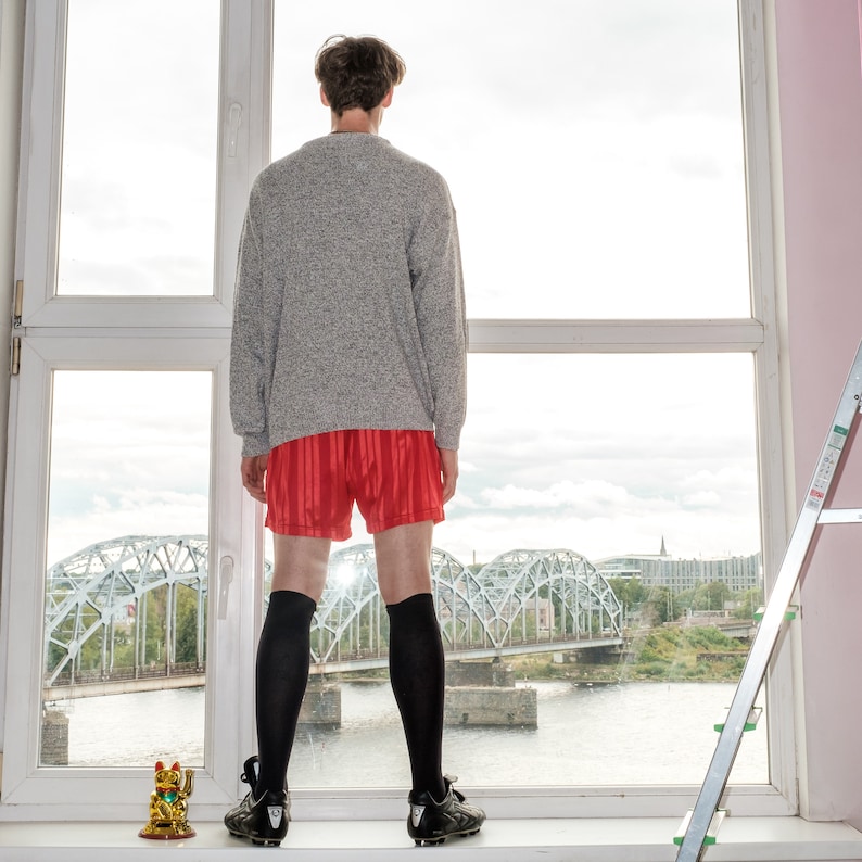 90s Vintage geometric print jumper in coin grey