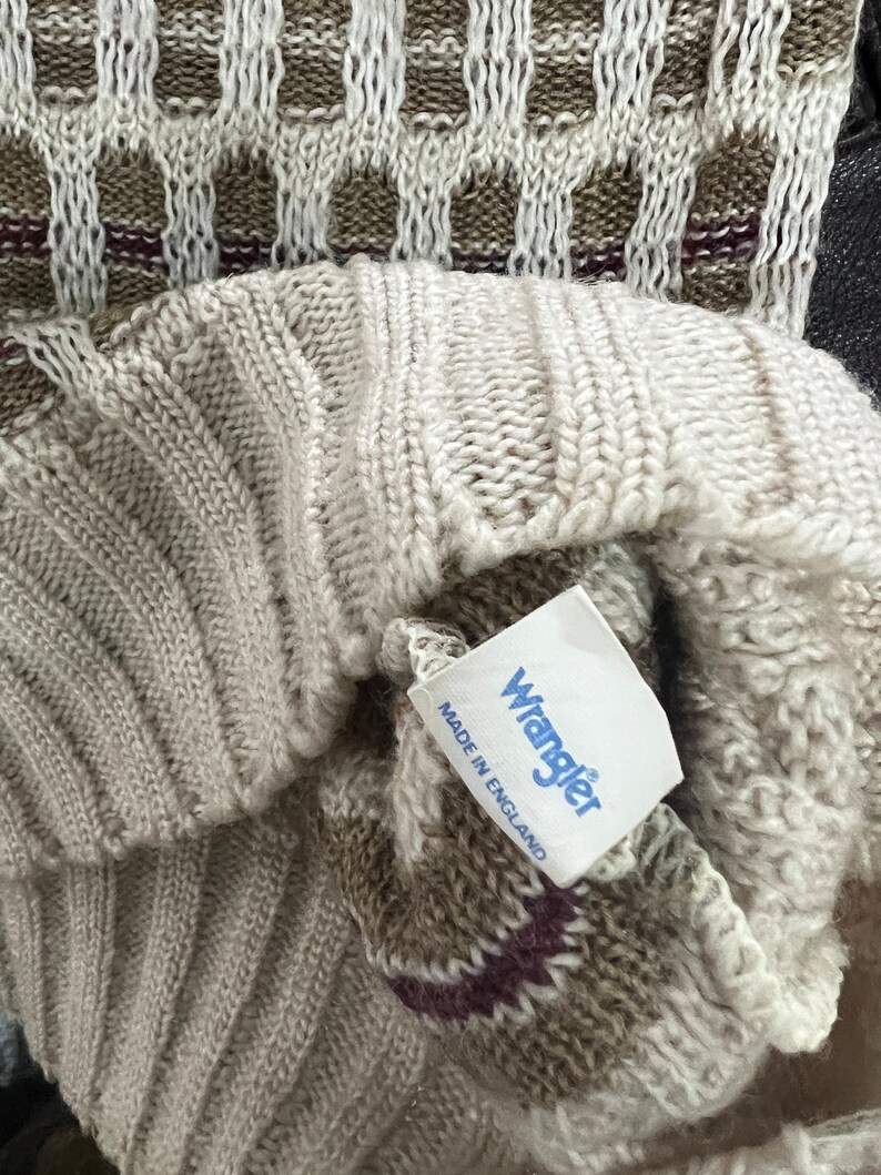 Vintage 80s Abstract Pattern Roundneck Cream Men Jumper S