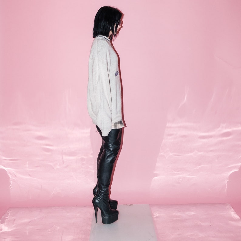 90s Vintage retro skiers embroidery jumper in off-white