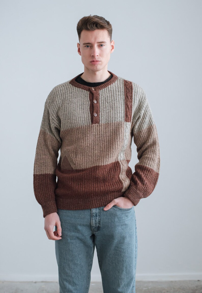 Vintage 80s Half Button Preppy Jumper in Brown Unisex L/XL